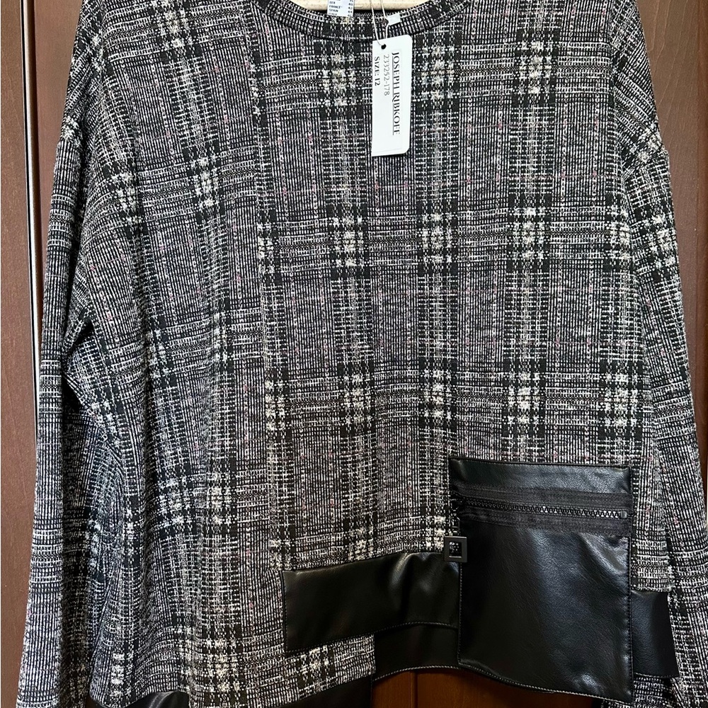 Joseph Ribkoff Black and White Long Sleeve Top w/leather accent pocket.